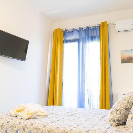 White Bike Rooms Siniscola Bagian luar foto