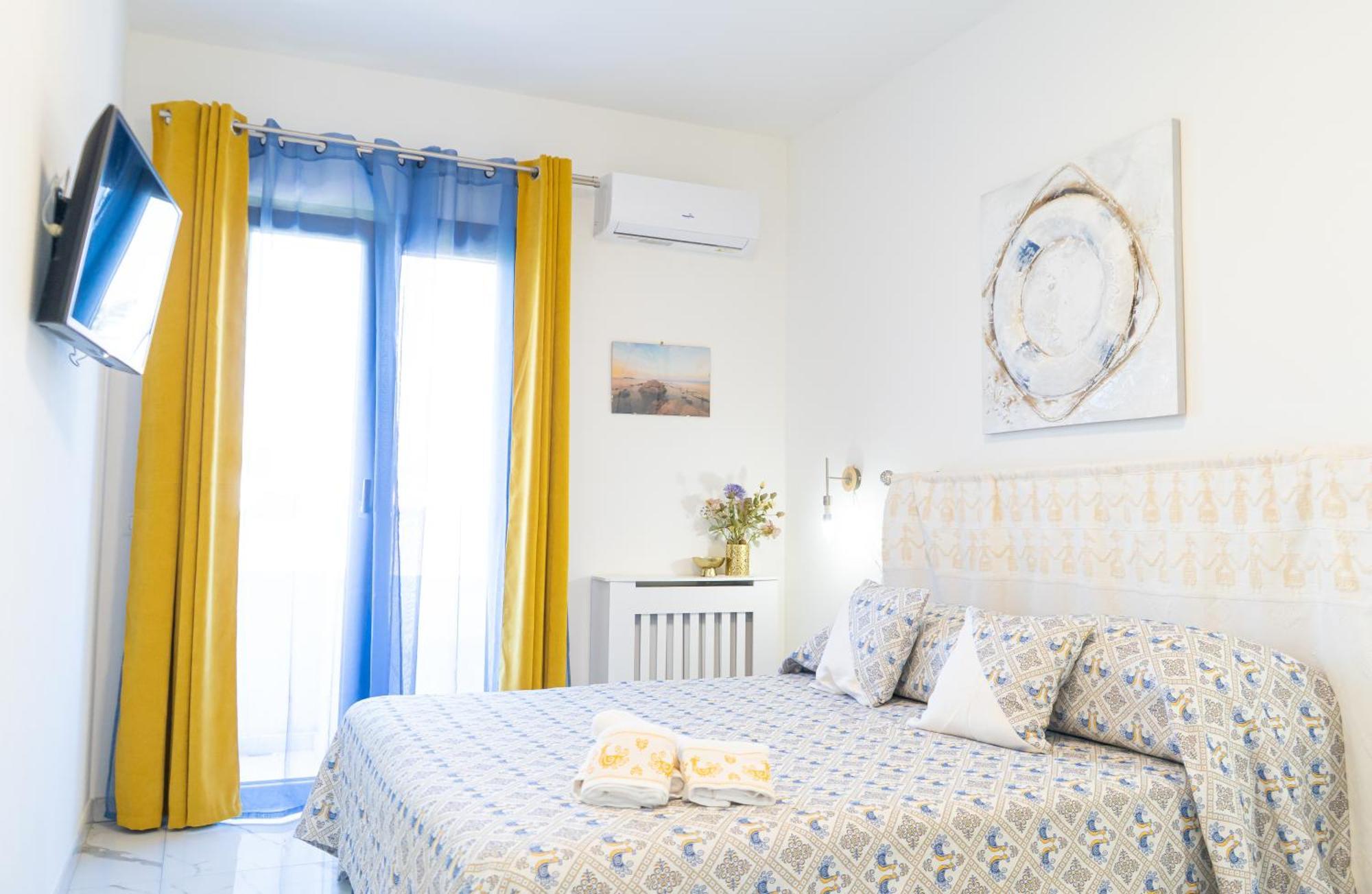 White Bike Rooms Siniscola Bagian luar foto