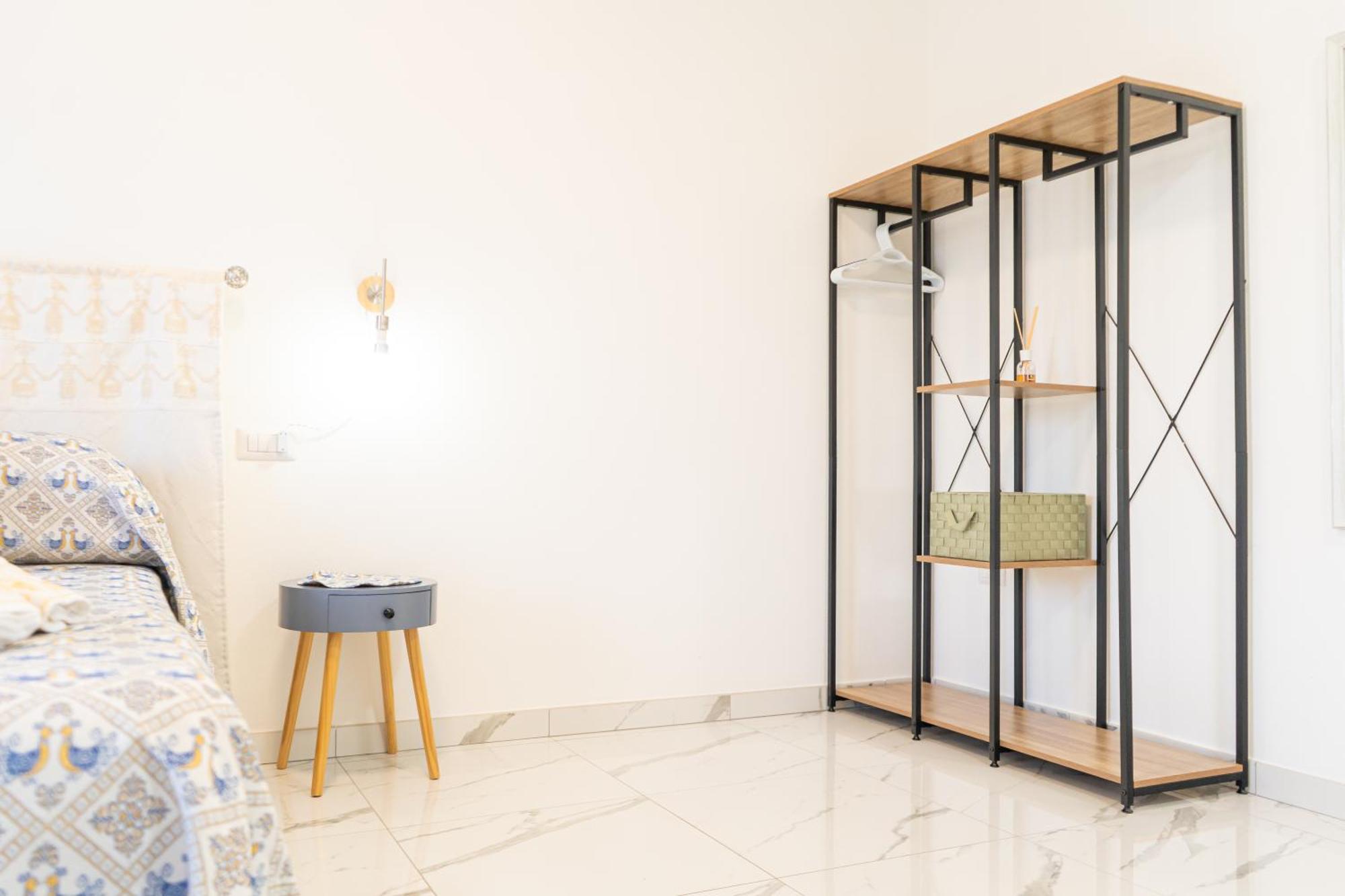 White Bike Rooms Siniscola Bagian luar foto